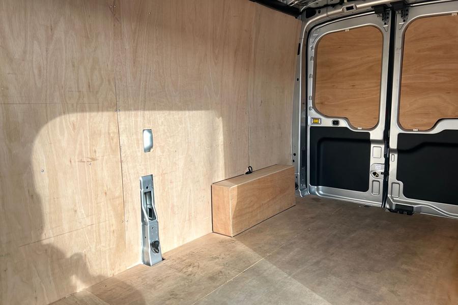 Ford TRANSIT Photo autoimg-9adfbc3e1f9ce4c809cdfe7d5baa0e9fa37381ad.jpg