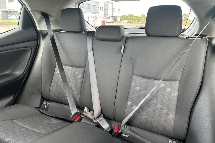 Toyota YARIS Photo autoimg-9ae233c4e72112bb16449f672d46390c794105ae.jpg