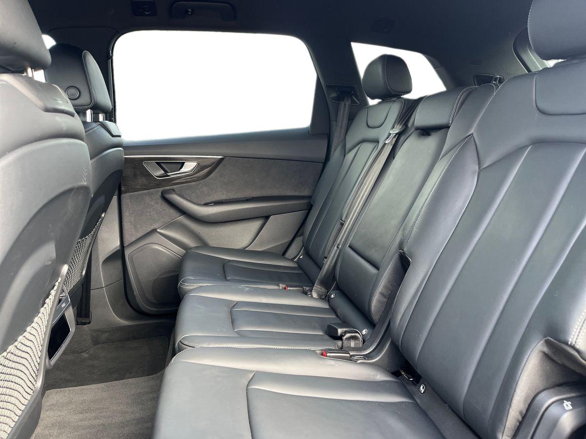 Audi Q7 Photo autoimg-9ae290b74feafce9f2db1c60b75630d1d85dd04e.jpg