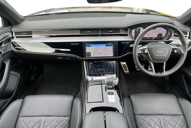 Audi A8 Photo 11