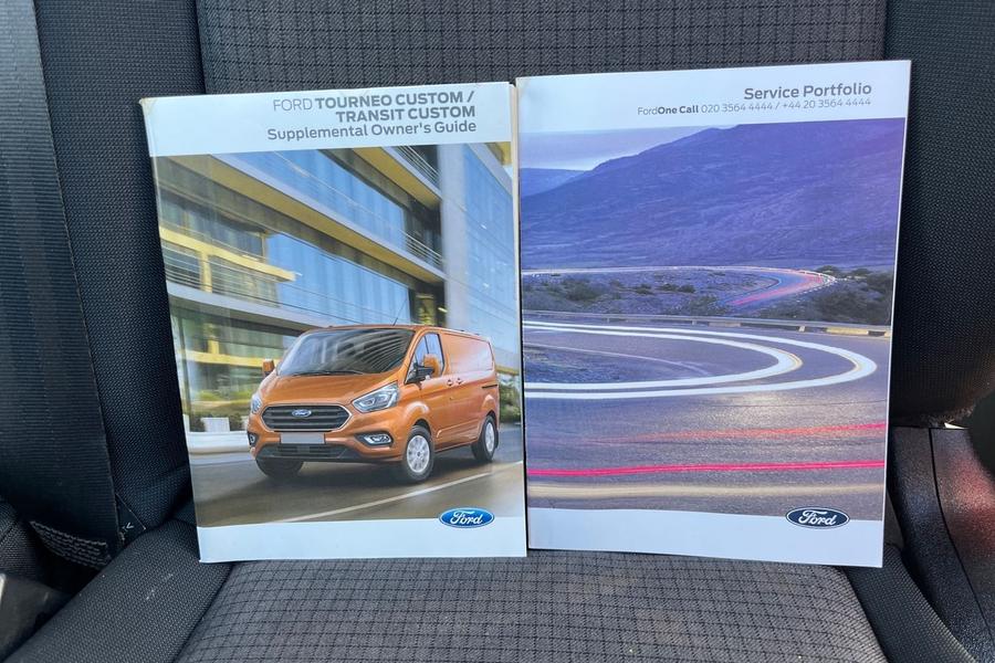 Ford TRANSIT CUSTOM Photo autoimg-9ae912f42499add99e49c1f1fd5c505456718580.jpg