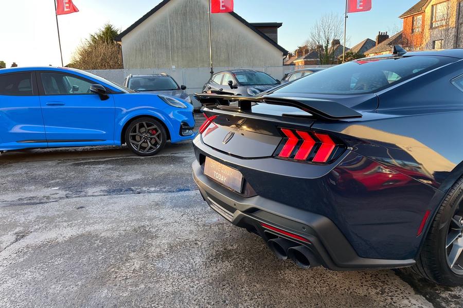 Ford MUSTANG Photo autoimg-9ae98f190d56771d9738b2f7839674e5ca1c42dd.jpg