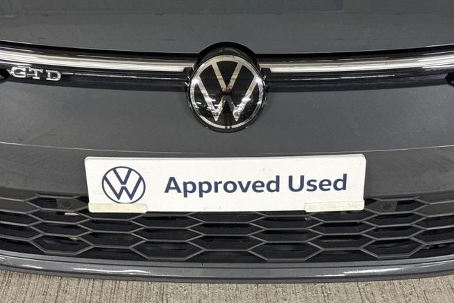 VOLKSWAGEN Golf Photo 39