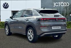 VOLKSWAGEN T-Roc Photo 3