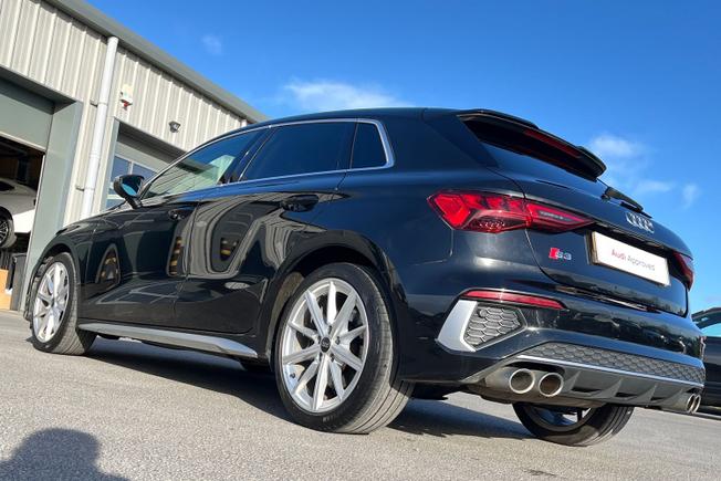 AUDI S3 Photo 52