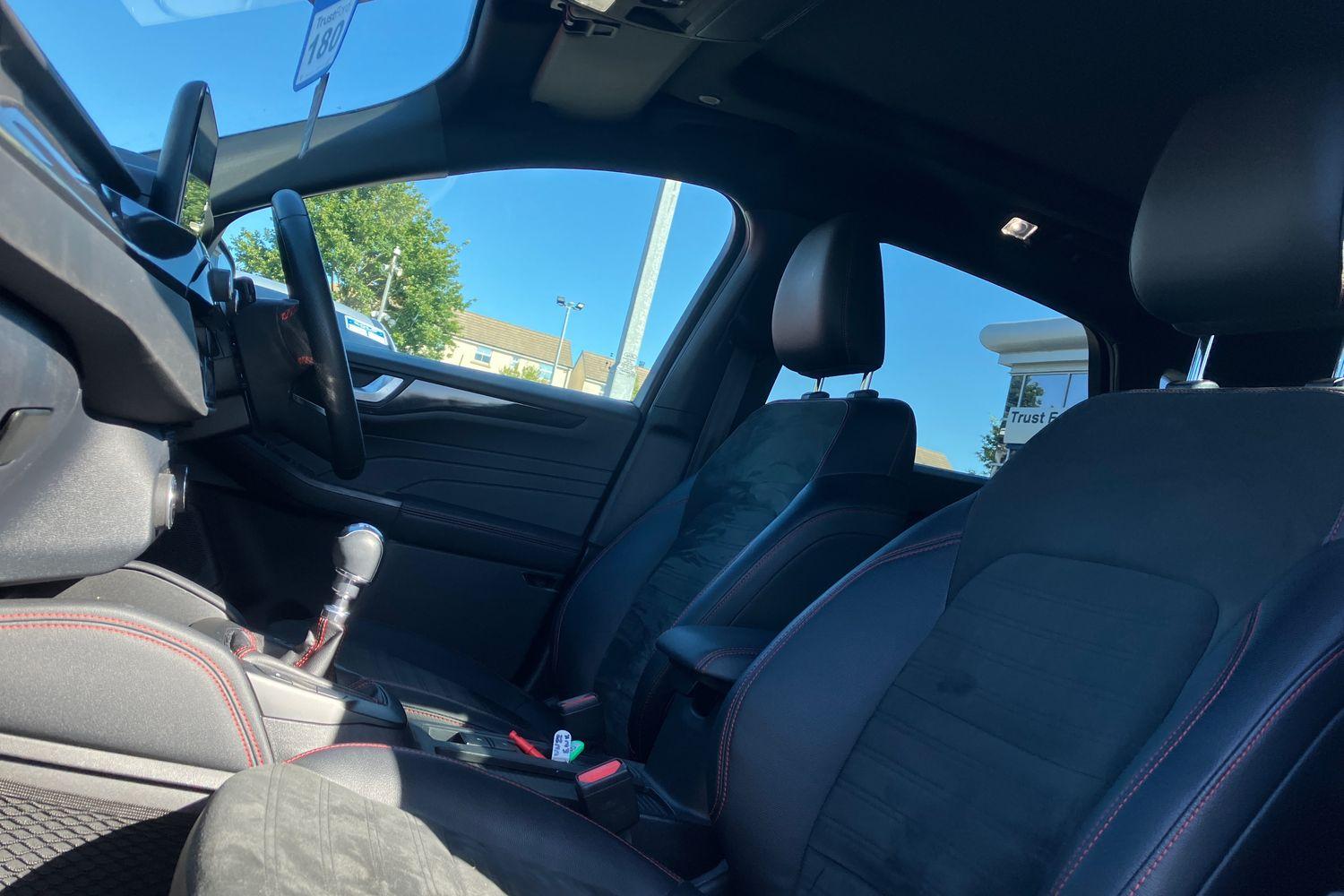 Ford KUGA Photo 18