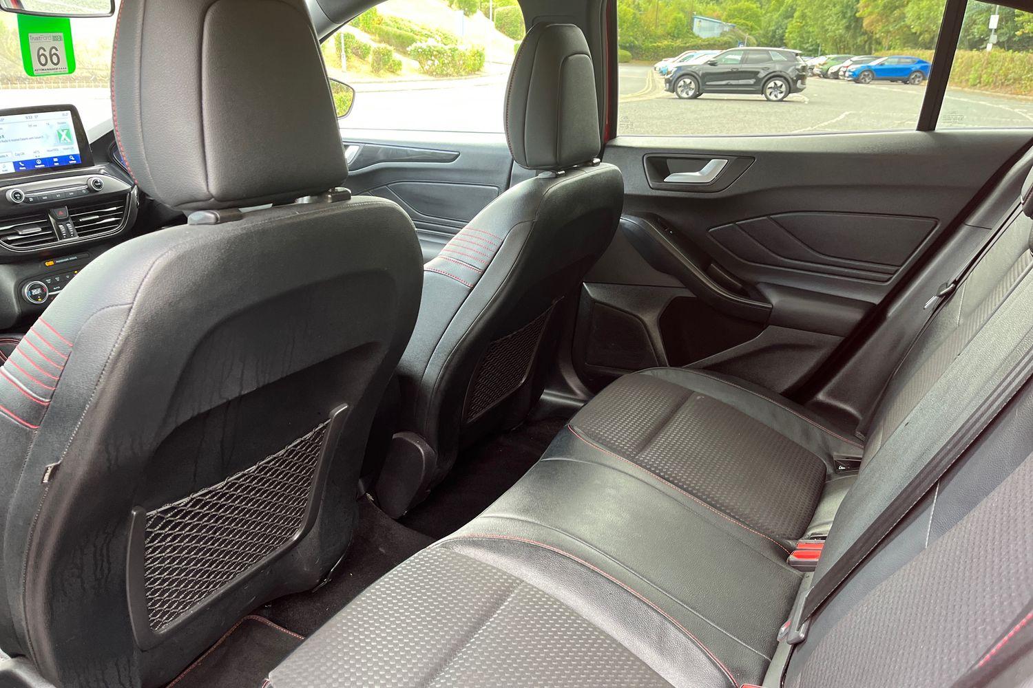 Ford Focus Photo 35