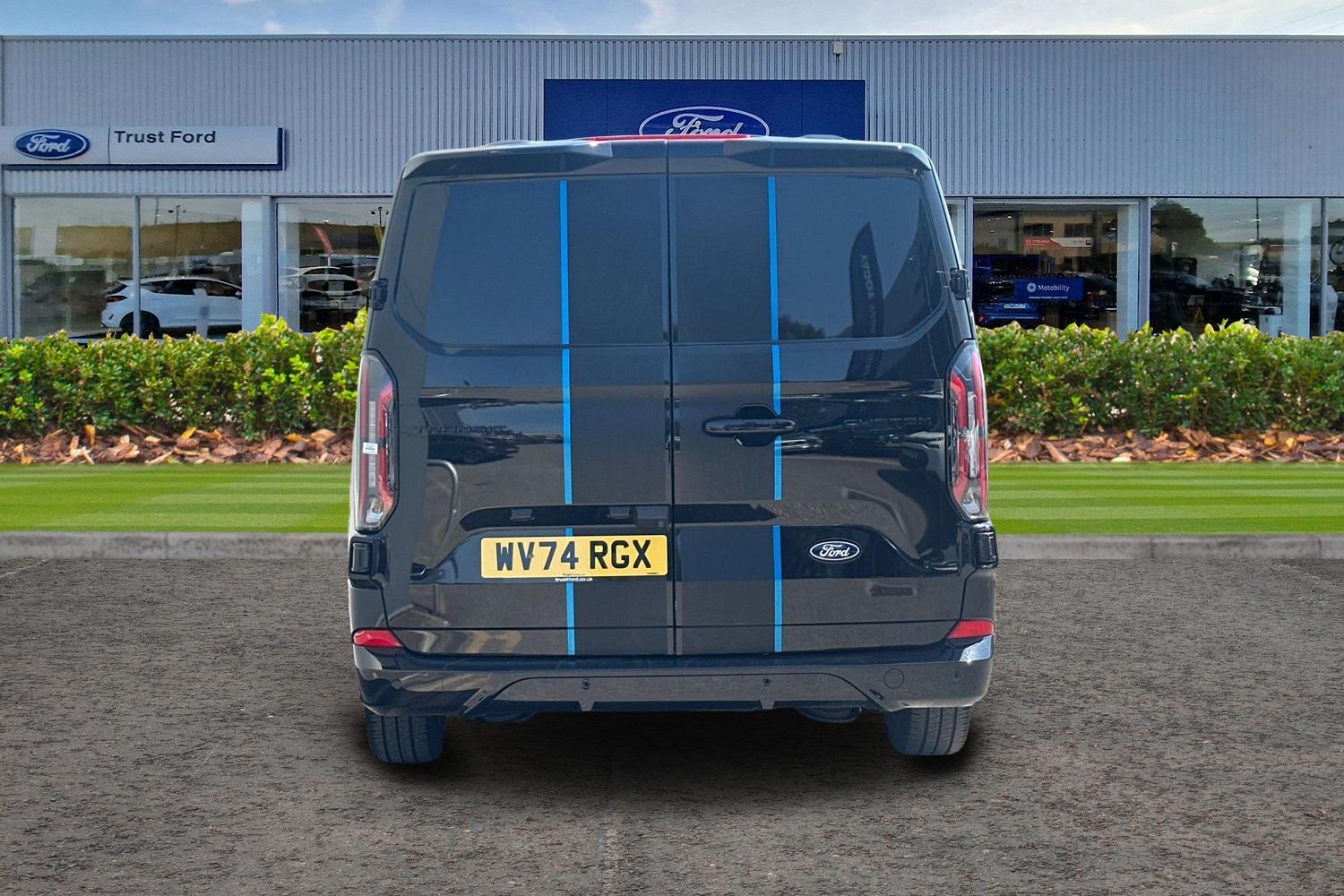 Ford TRANSIT CUSTOM Photo 12