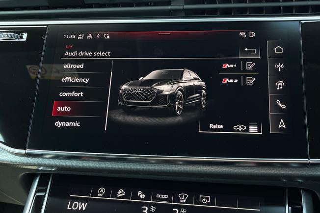 AUDI Rsq8 Photo 34