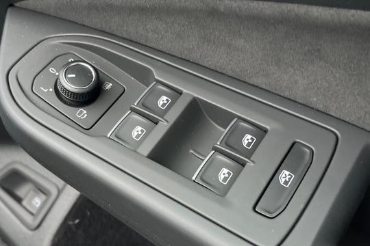 Volkswagen Golf Photo autoimg-9af16c741c178f75a6f3baee930bac0e9a673b31.jpg