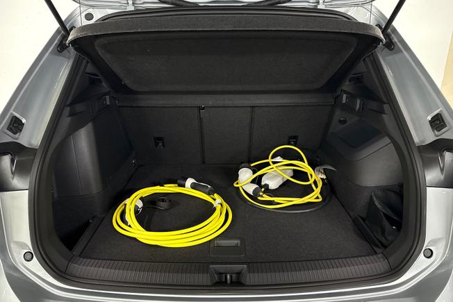 VOLKSWAGEN Tiguan Photo 12