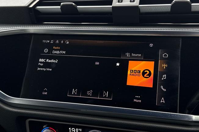 Audi Q3 Photo 13