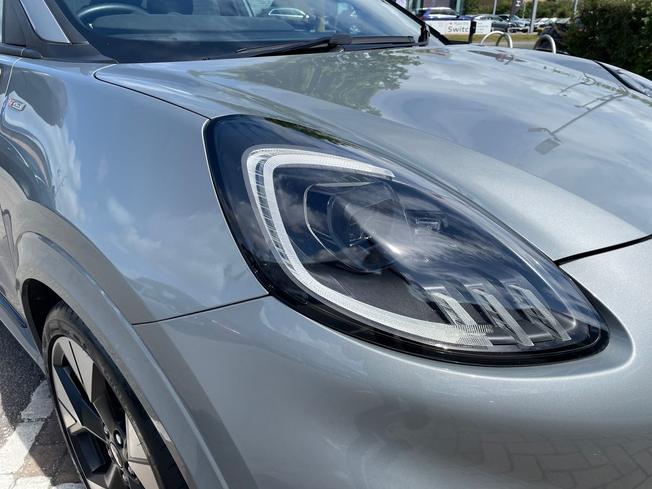 FORD Puma Photo 19