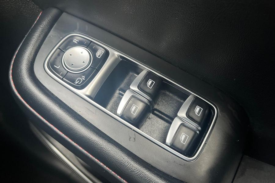 MG HS Photo autoimg-9b0083ae3926cbbbf26f88835d653a039ce4cc0b.jpg