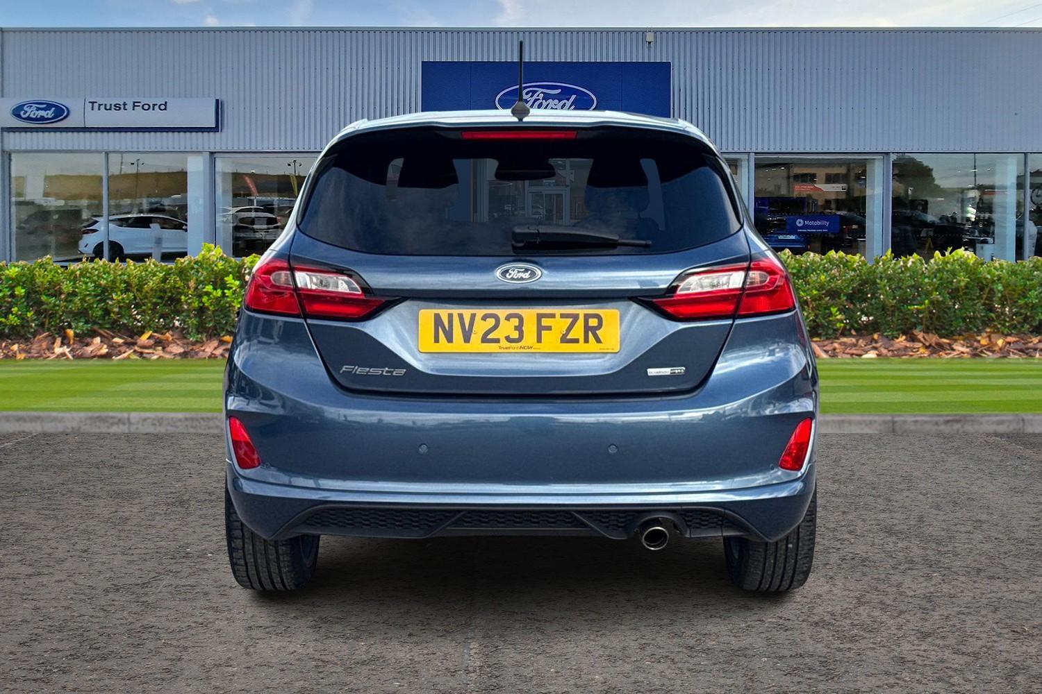 Ford FIESTA Photo 6