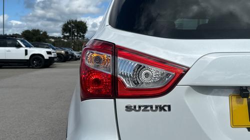 Suzuki SX4 Photo autoimg-9b033a6f6399894e8d5217ab56047d104bf210d1.jpg