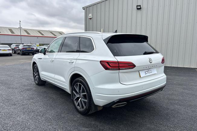 VOLKSWAGEN Touareg Photo 23