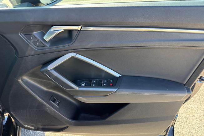 AUDI Q3 Photo 39