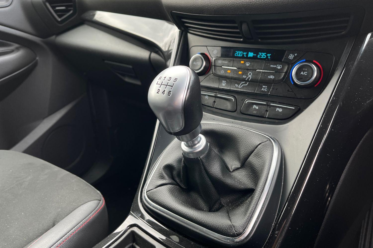 Ford Kuga Photo 31