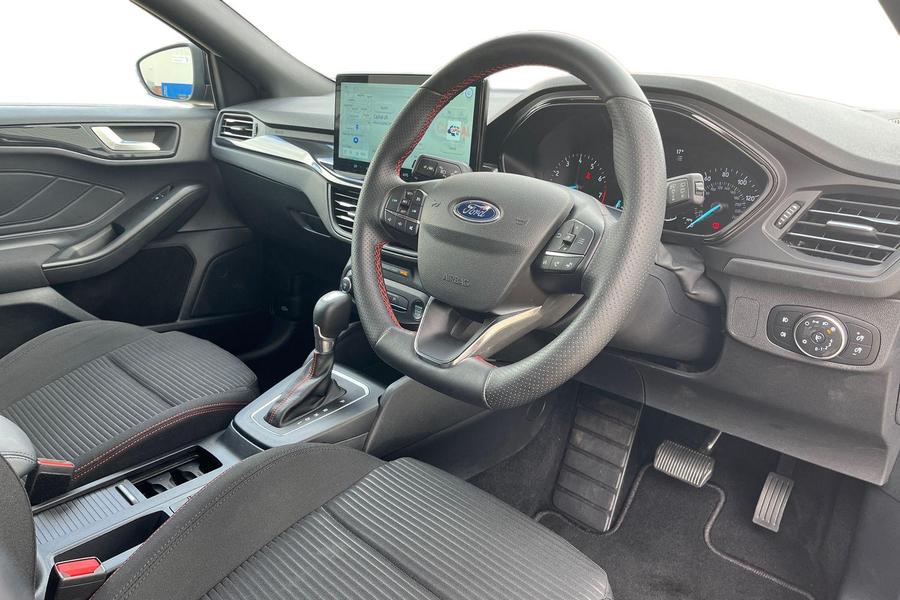 Ford Focus Photo autoimg-9b09f0493cf3ac2e82c8ecf529bdc0a705937db9.jpg
