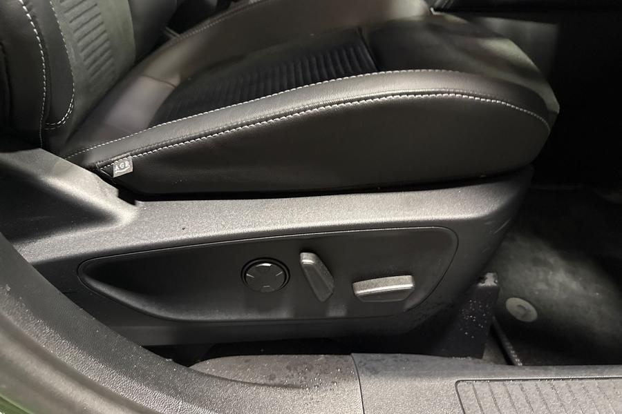Ford Kuga Photo autoimg-9b0faa5f4fc9f71d139b79a95ce6970cfca9723c.jpg