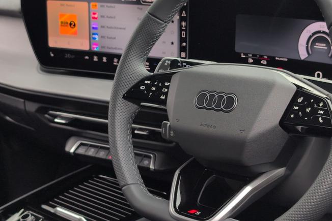 AUDI Q3 Photo 39