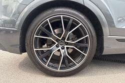 AUDI Q8 Photo 5