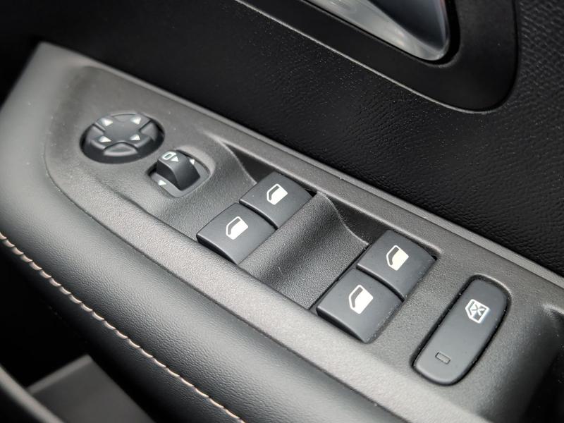 Used Peugeot E-208 NU74LXF 25