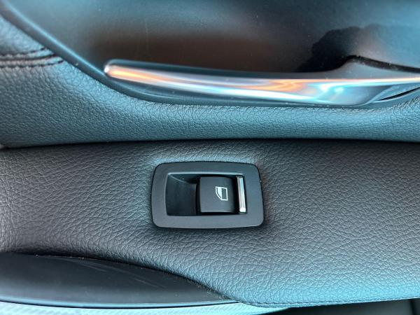 BMW 3 Series Photo autoimg-9b142f675d5f30d15cb0bc025b90f1b8a7704118.jpg