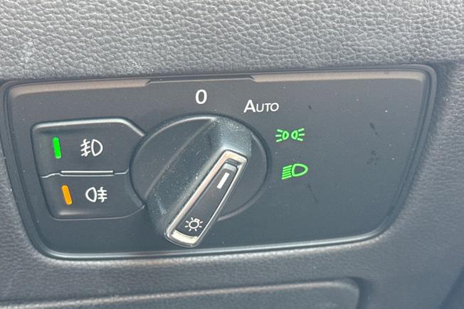 VOLKSWAGEN Passat Photo 52
