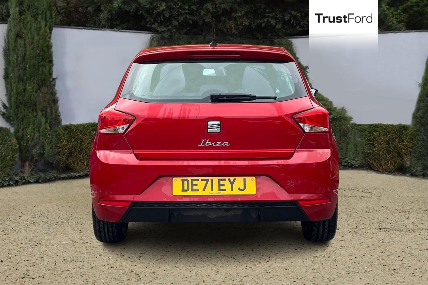 SEAT Ibiza Photo 6