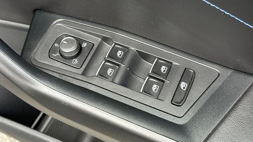Volkswagen T-Roc Photo autoimg-9b15e5fb304bbefd771001e4b14575e7b827a5c9.jpg