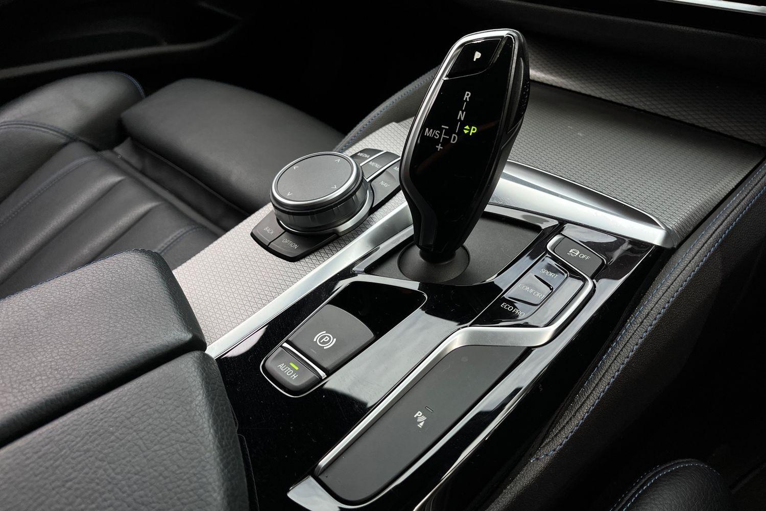 BMW 5 Series Photo 30