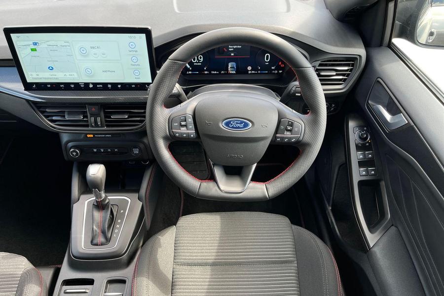 Ford FOCUS Photo autoimg-9b1606dc4549373382d6f7d1f96804429ca5c478.jpg