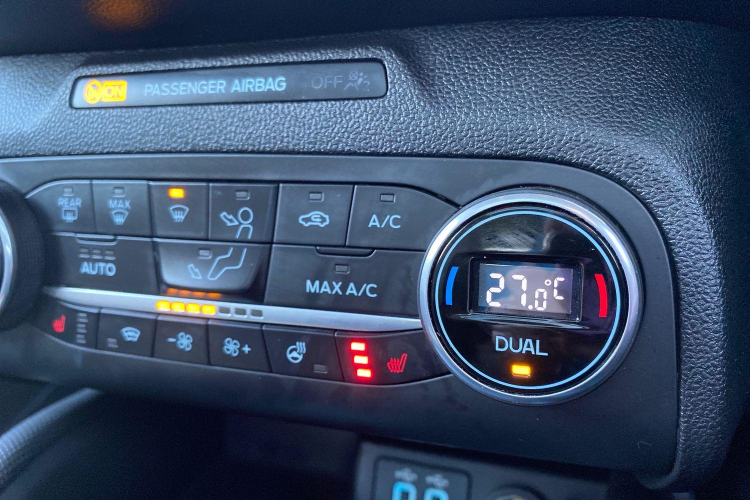 Ford FOCUS Photo 37