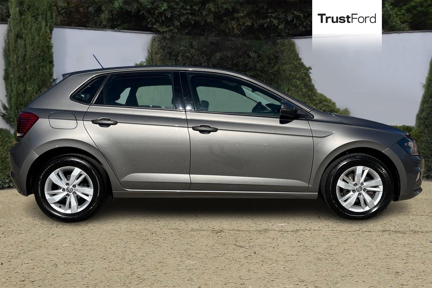 Volkswagen Polo Photo 2