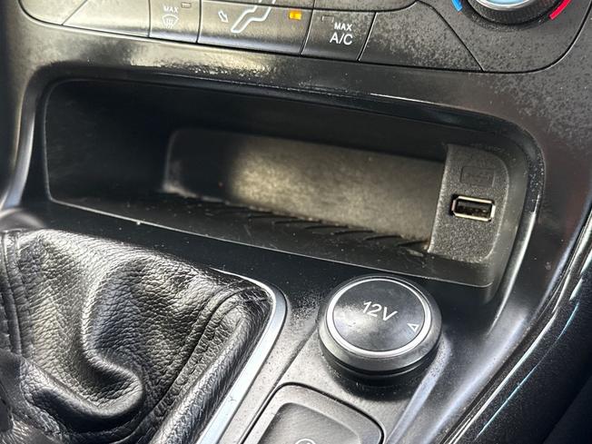 FORD Focus Photo 58