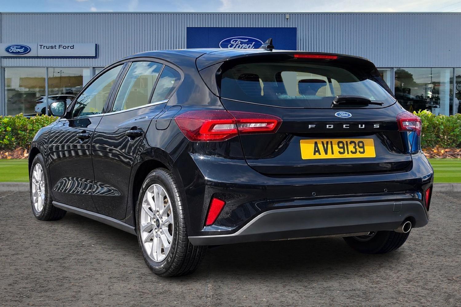 Ford Focus Photo 1