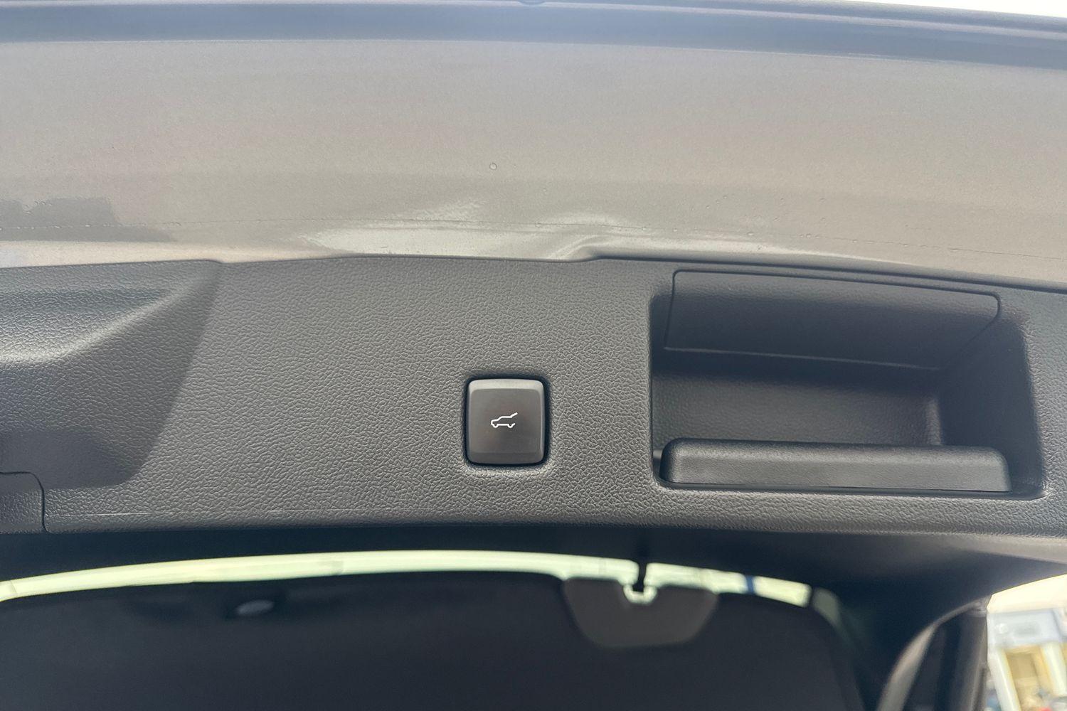 Ford KUGA Photo 21
