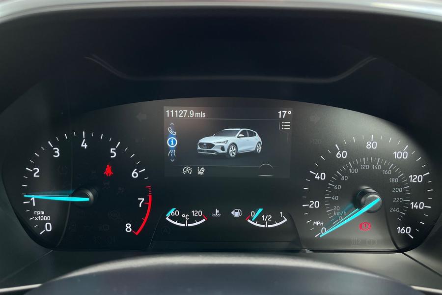 Ford Focus Photo autoimg-9b27afe251b7e0d70cdb32c8b92a36fa9d3b4395.jpg