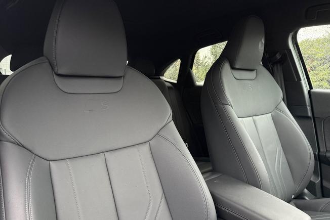 AUDI Q3 Photo 35
