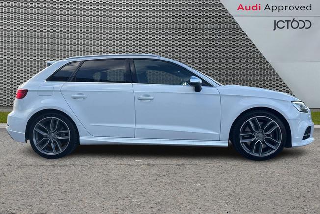 AUDI S3 Photo 4