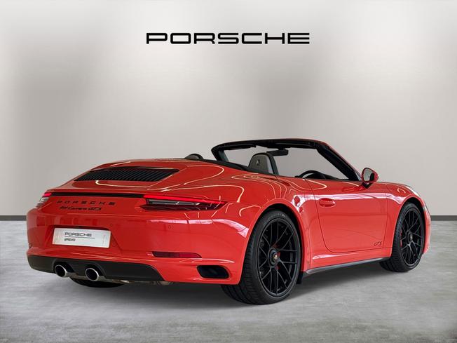 PORSCHE 911 Photo 13