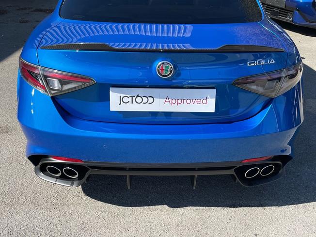 ALFA ROMEO Giulia Photo 25