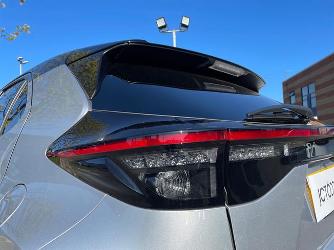 TOYOTA Yaris Cross Photo 25