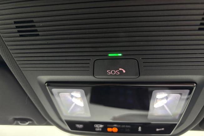 VOLKSWAGEN ID.3 Photo 24
