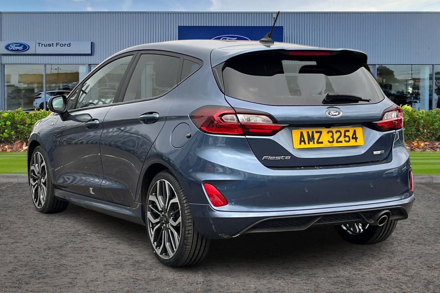 Ford FIESTA Photo 1