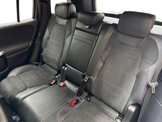 MERCEDES-BENZ Glb Photo 9
