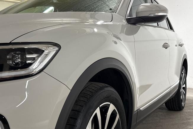VOLKSWAGEN T-Roc Photo 40
