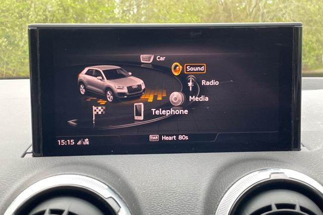 AUDI Q2 Photo 32